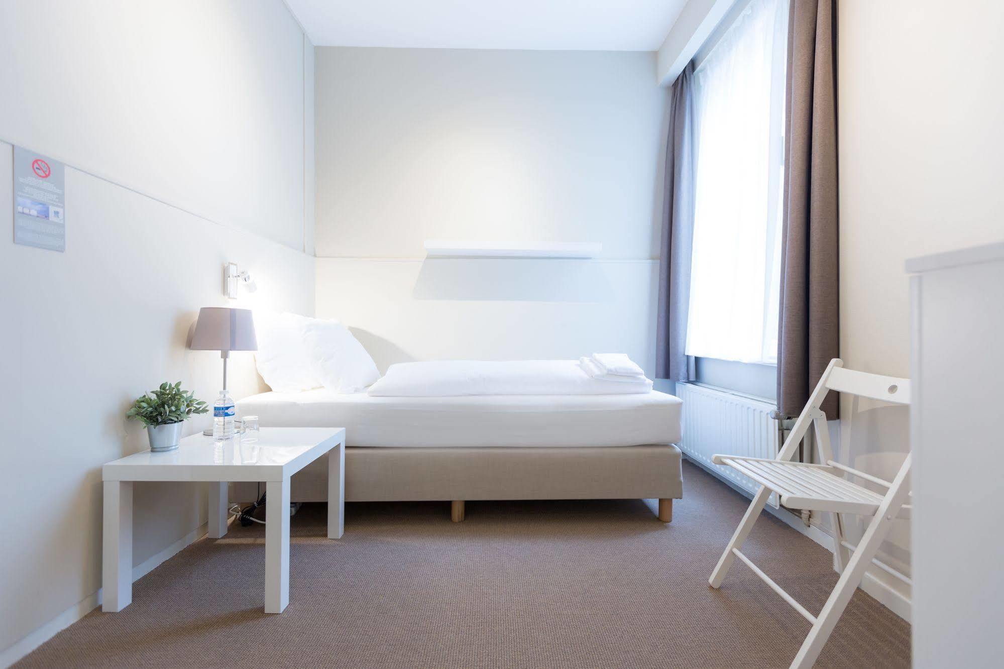 Hotel Franky บลังเคนเบอร์เก ภายนอก รูปภาพ