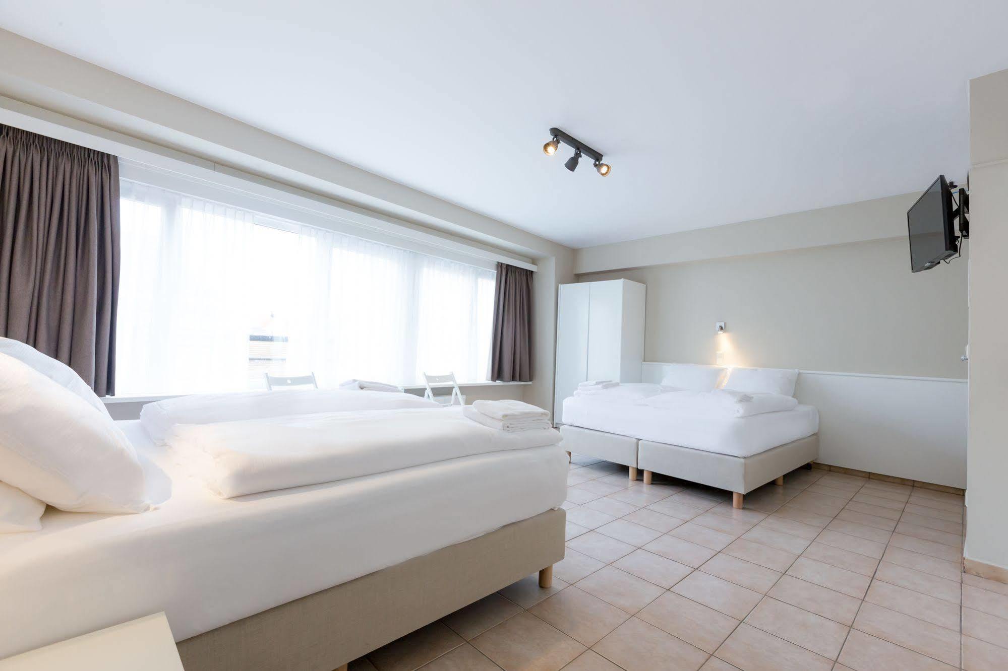 Hotel Franky บลังเคนเบอร์เก ภายนอก รูปภาพ
